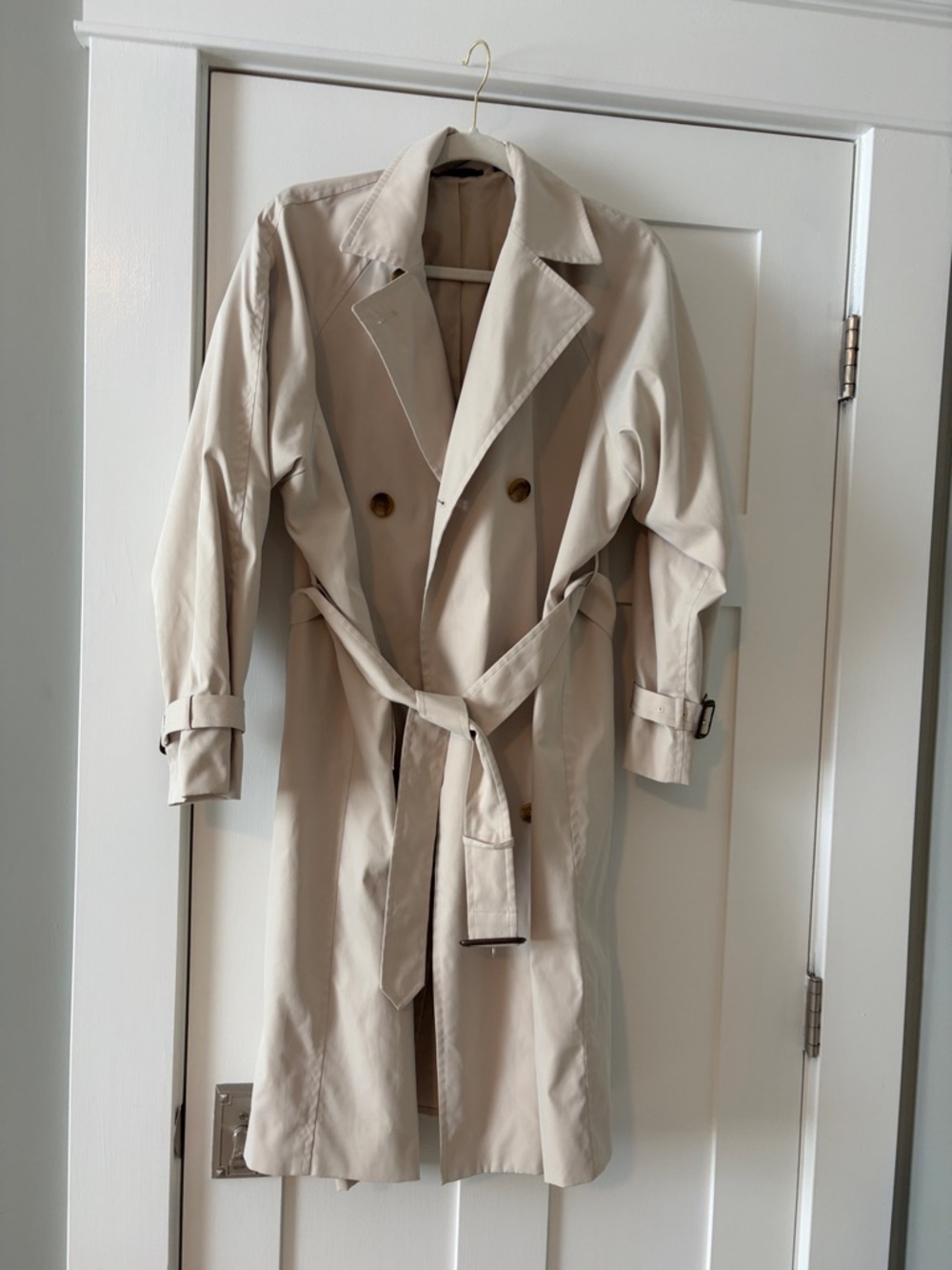 Uniqlo Classic BeigeTan Double-Breasted Trench Coat